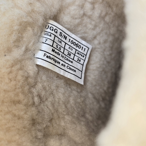 Ugg Maylin Cozy Shearling Winter Suede Cuff Boots Pull On Sz.7 Outdoor Luxury - Picture 11 of 12